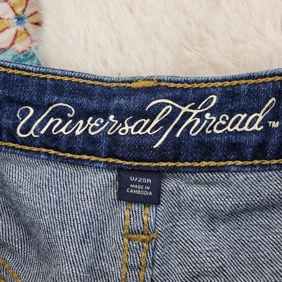 Universal Thread Button High Rise Shortie Shorts 0 - Picture 3 of 6